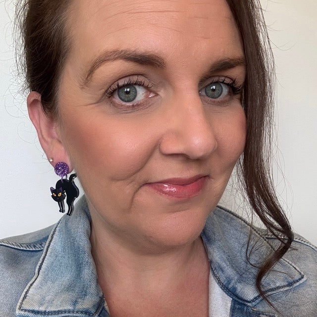 Salem's Cat // Resin Stud Earrings