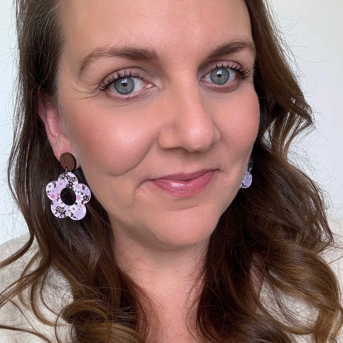 Pink Daisy Studs // Acrylic Earrings