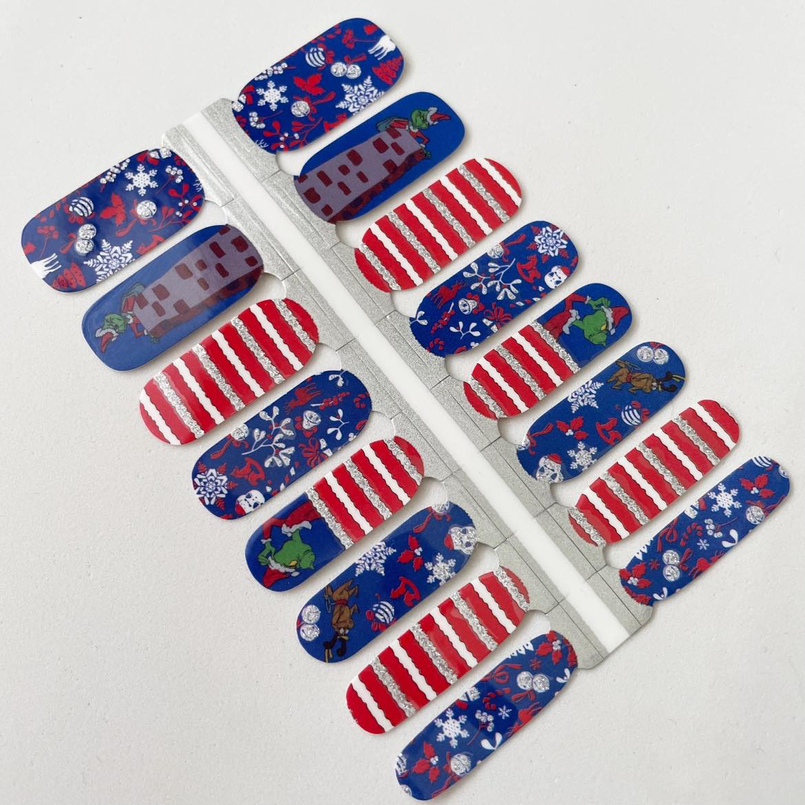 Crinchmas // Nail Polish Strips