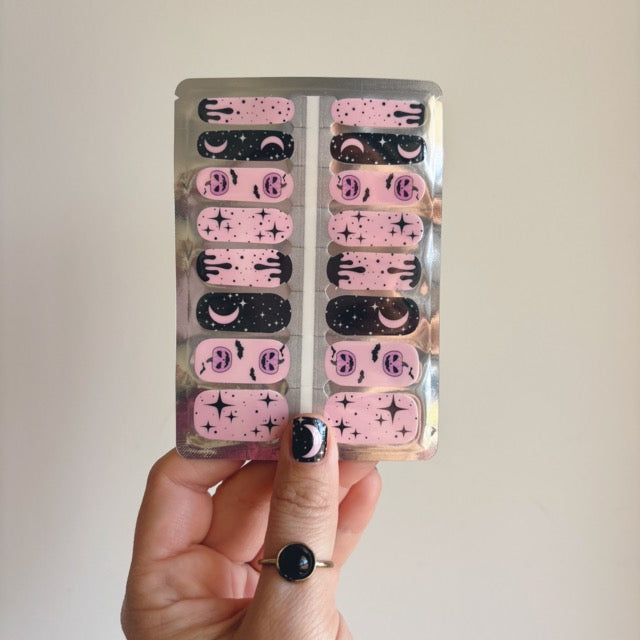 Hocus Pocus // Nail Polish Strips