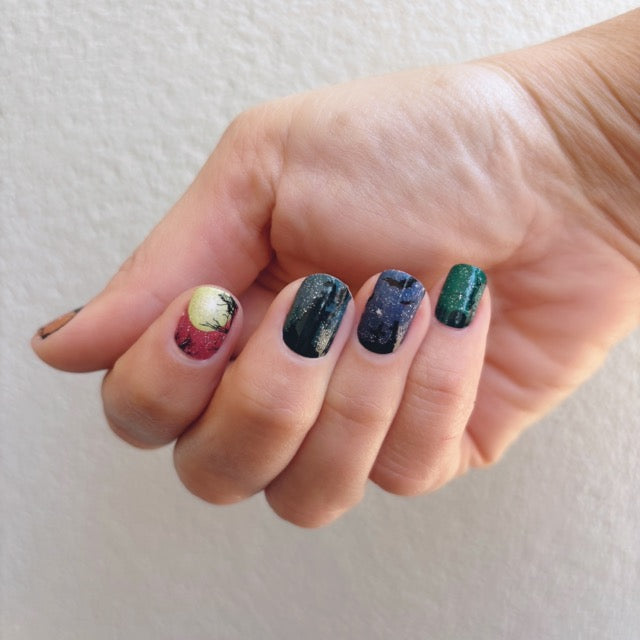 Graveyard Glow // Nail Polish Strips