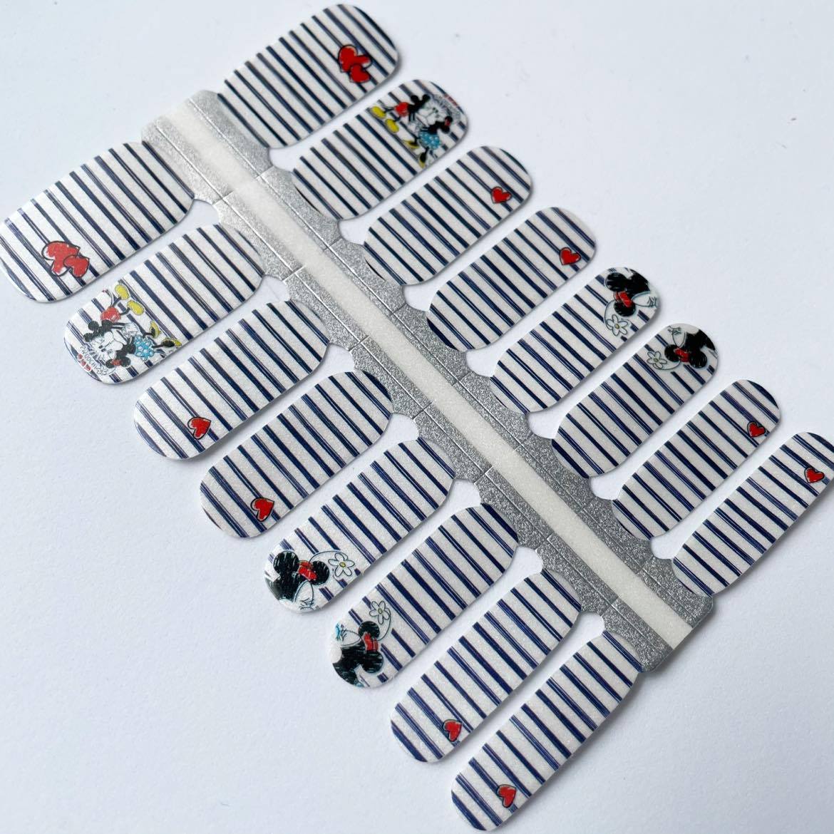 Kissing Booth // Nail Polish Strips