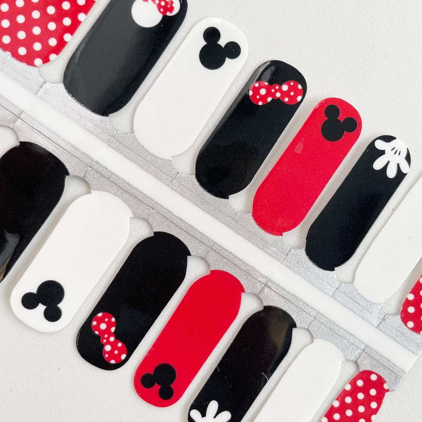 Mouse Pals // Nail Polish Strips