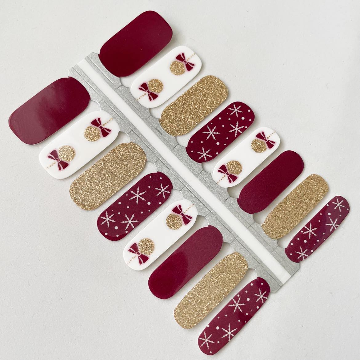 Seasons Greetings // Nail Polish Strips