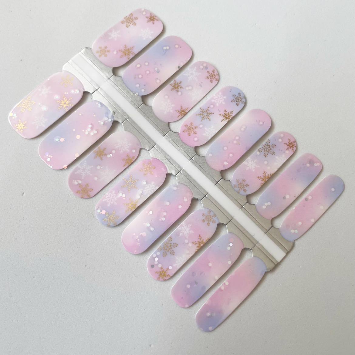 Shimmering Snowflakes // Nail Polish Strips