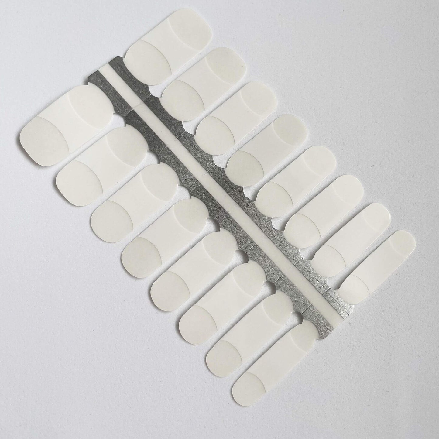 French Tip // Nail Polish Strips