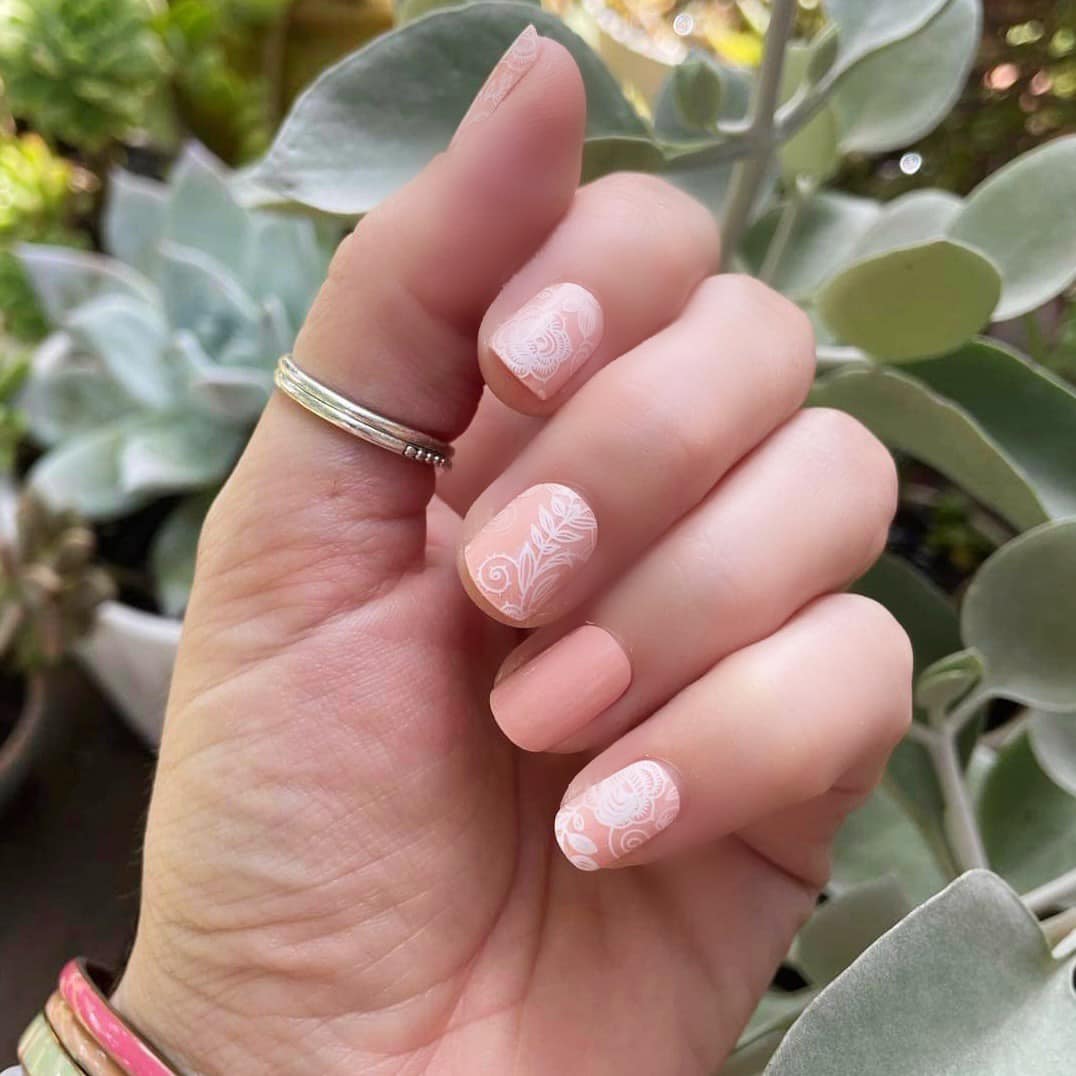 Peachy Keen // Nail Polish Strips