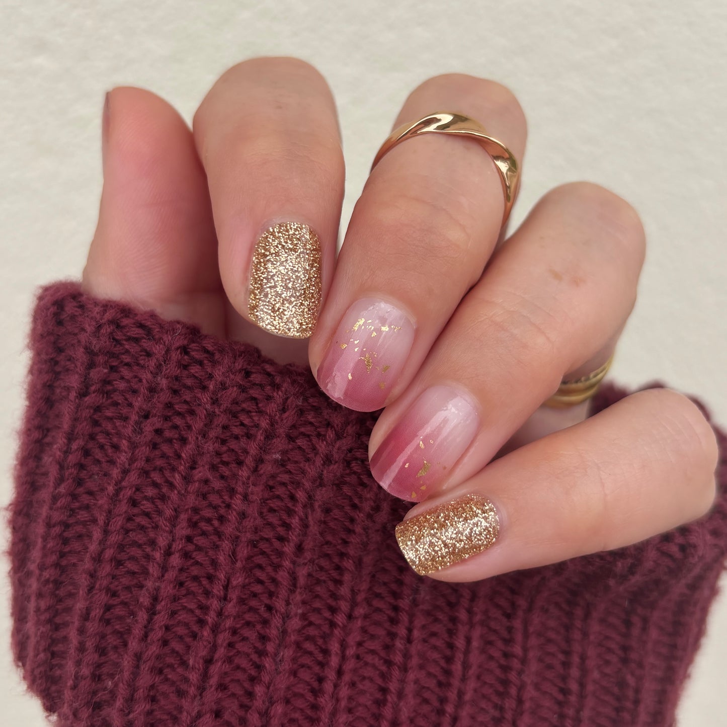 Garnet Glow // Nail Polish Strips