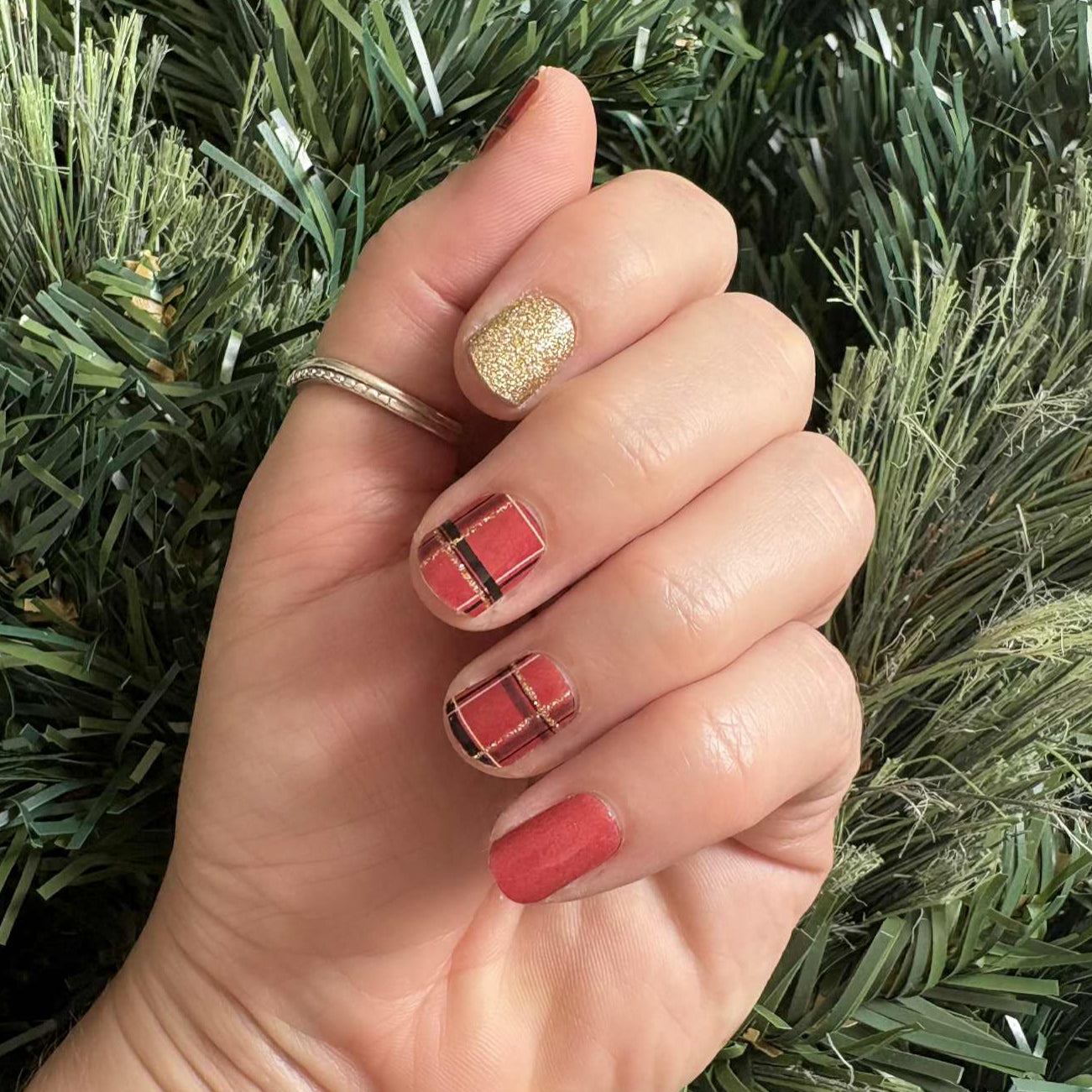 Plaid Pj's // Christmas Nail Polish Strips