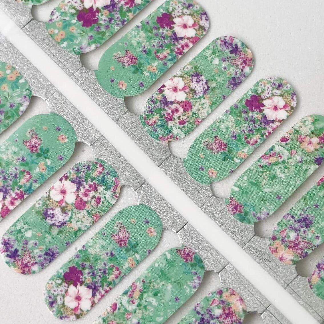 English Garden // Nail Polish Strips