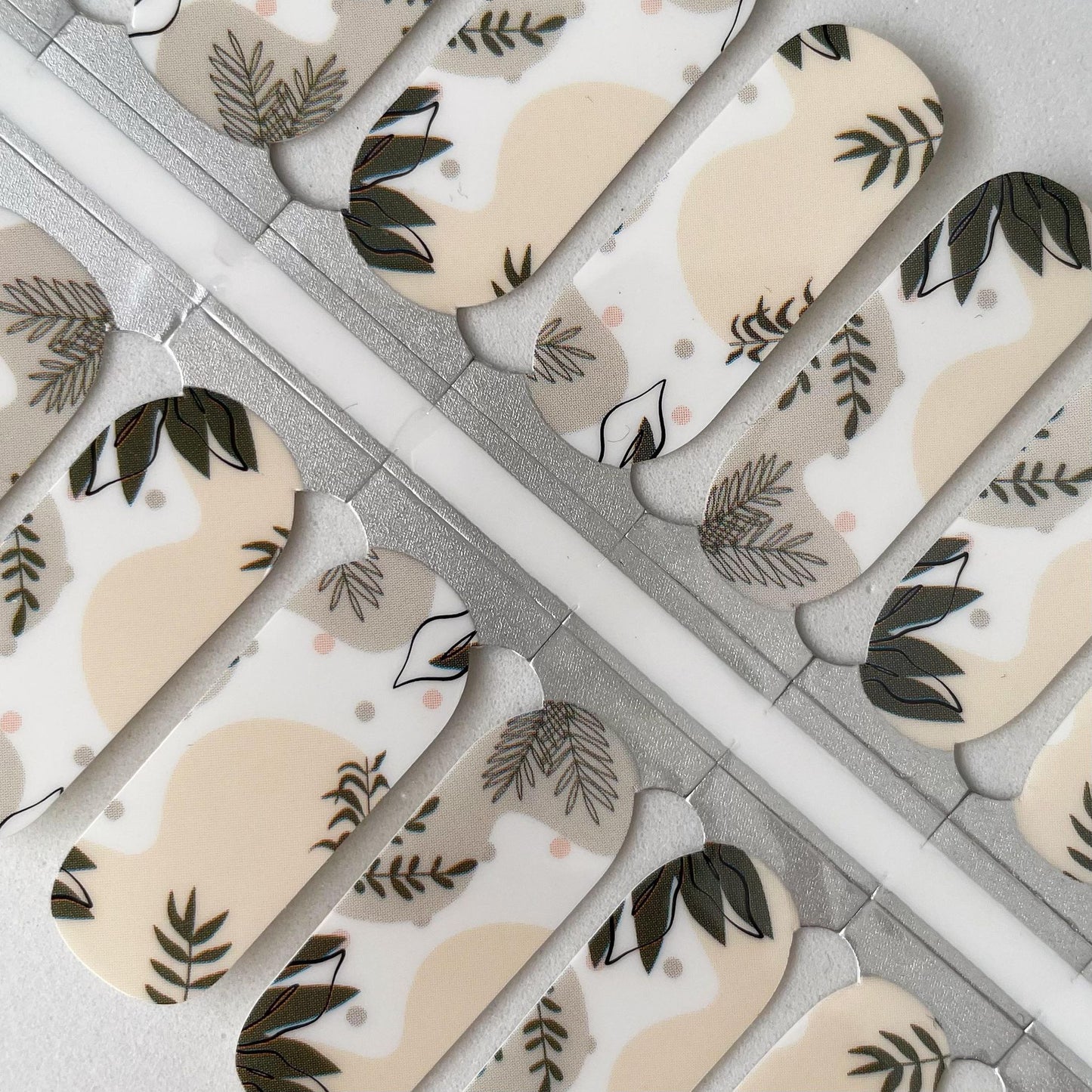 Ferny Grove // Nail Polish Strips