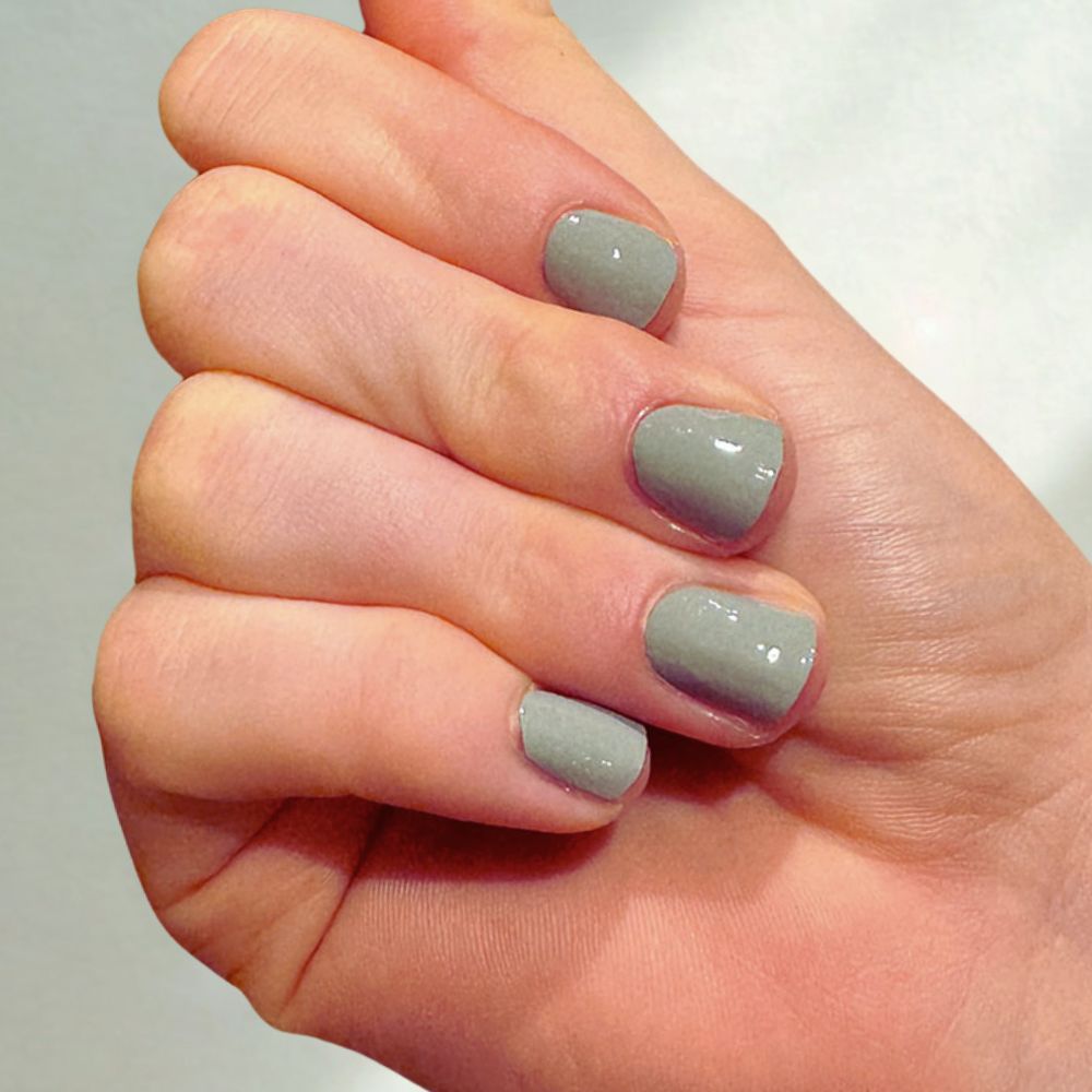 Ultimate Grey // Nail Polish Strips