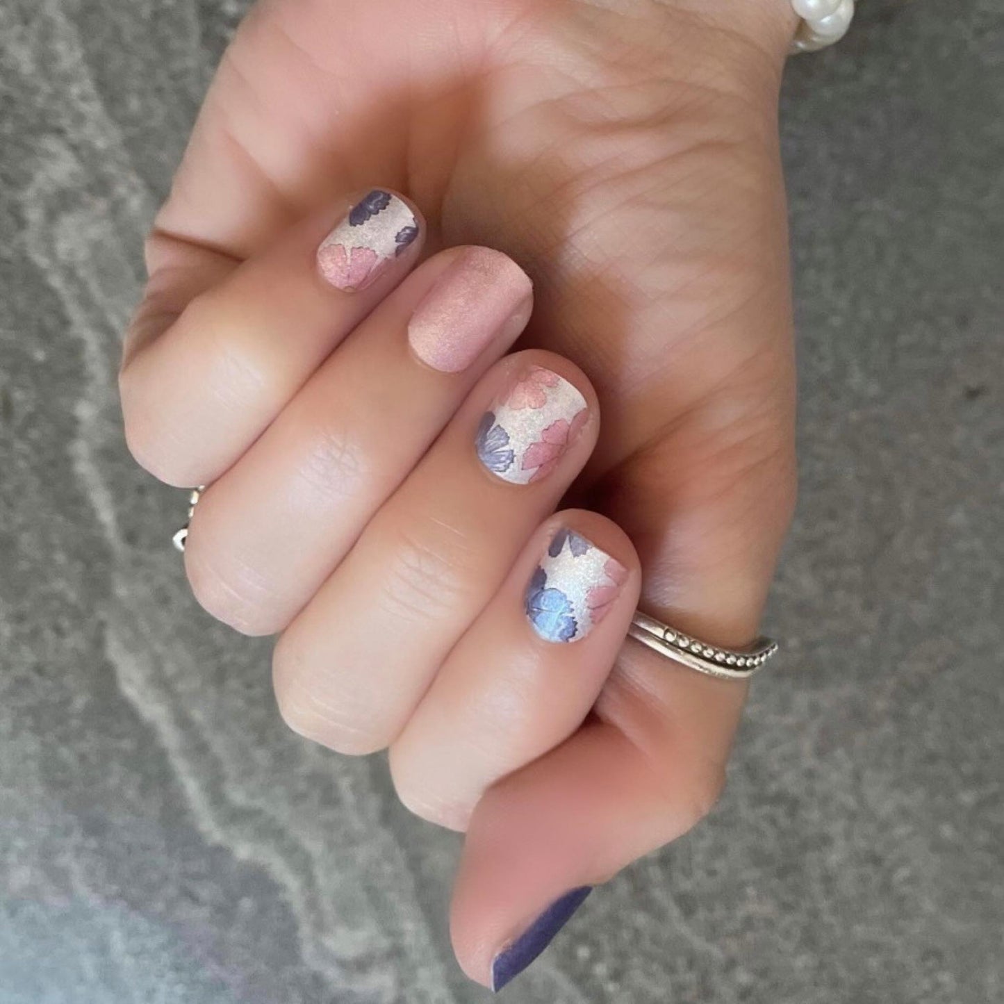Powder Bloom // Nail Polish Strips