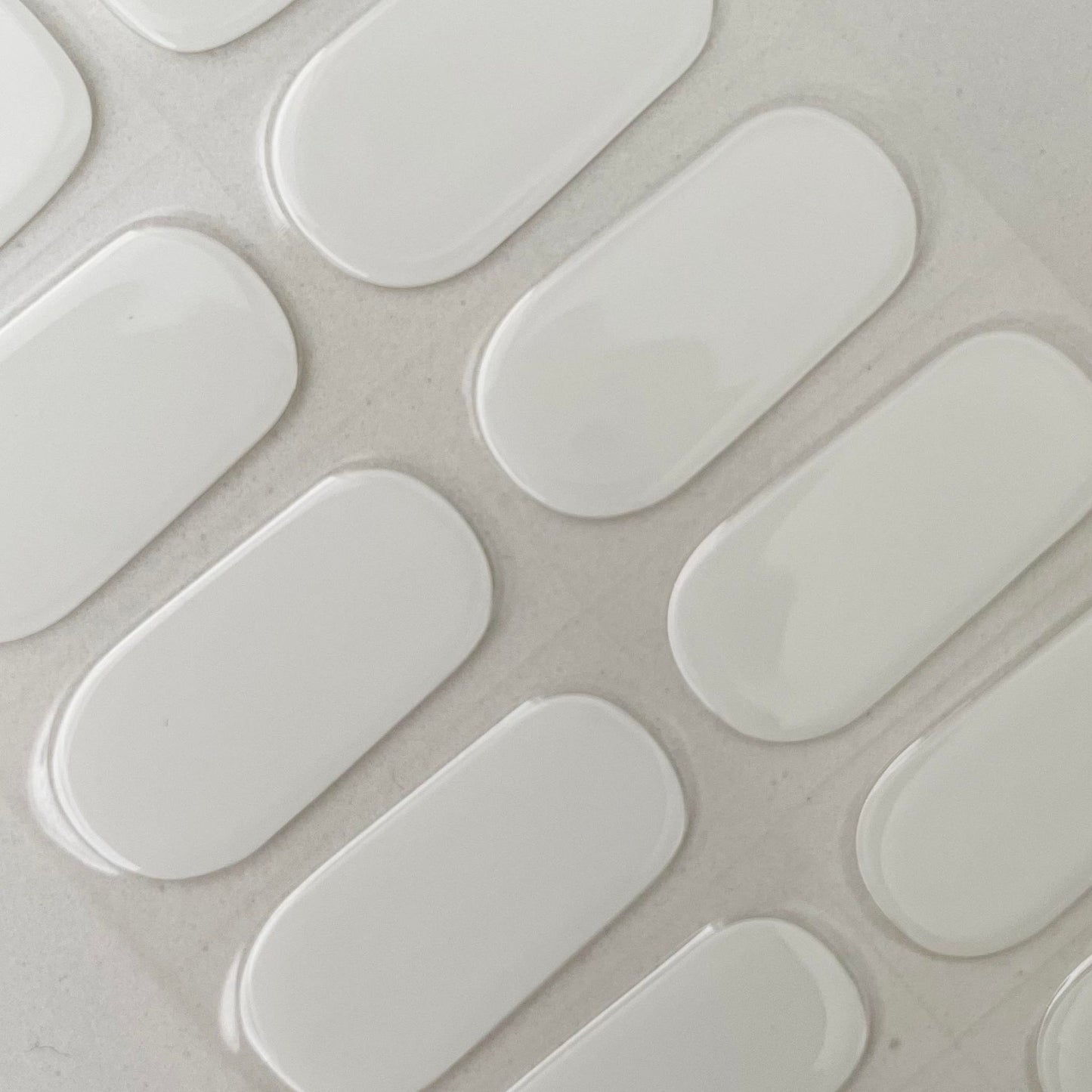 White Linen // Gel Strips