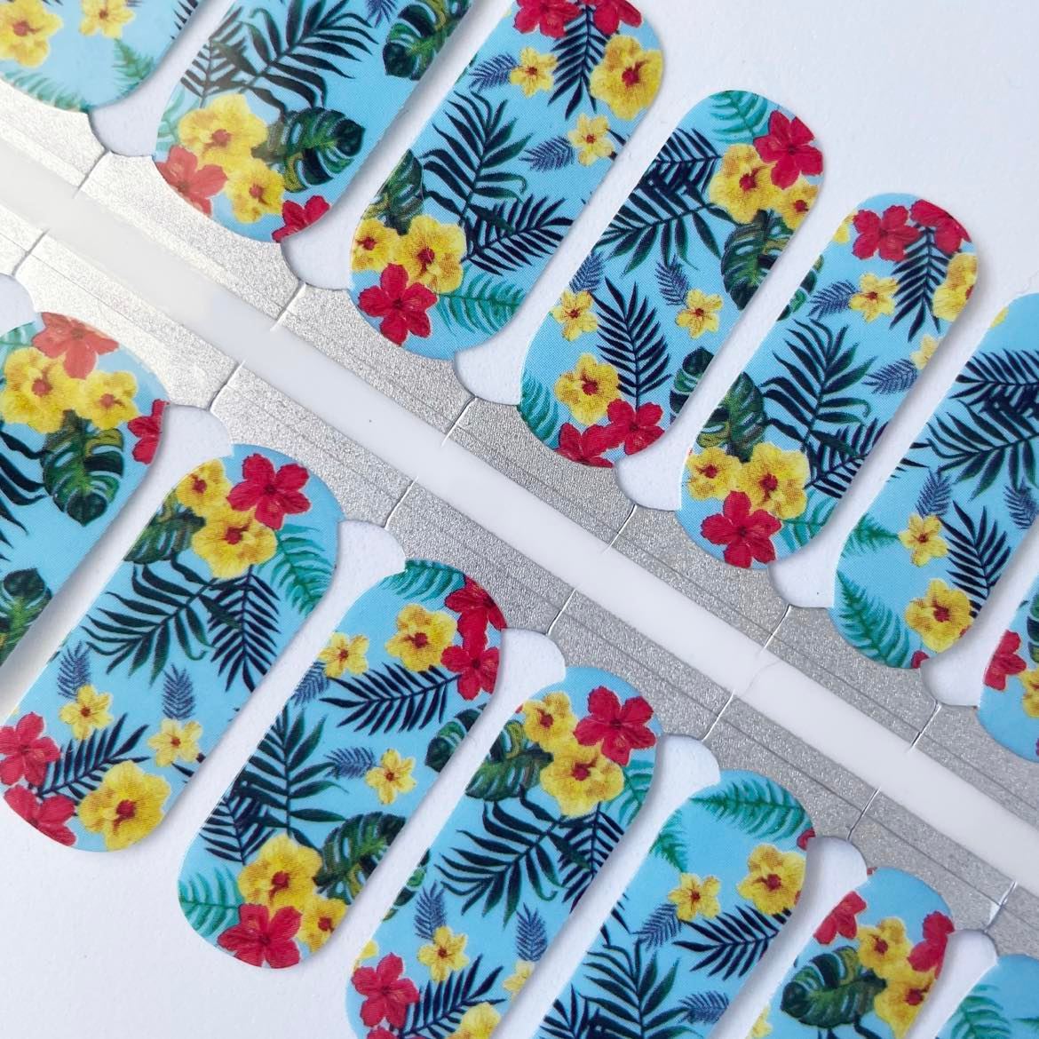 Waikiki // Nail Polish Strips