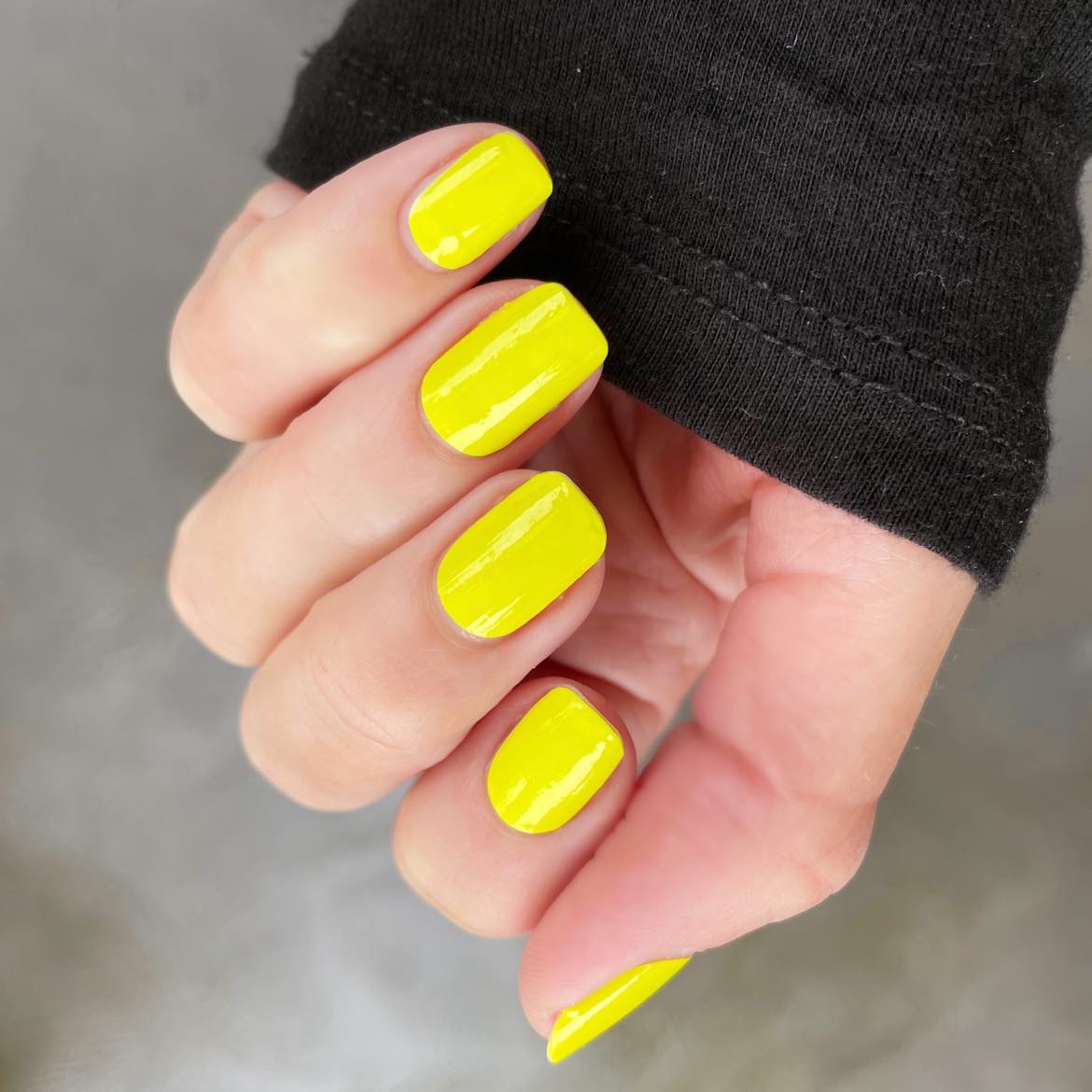 Walking on Sunshine // Nail Polish Strips