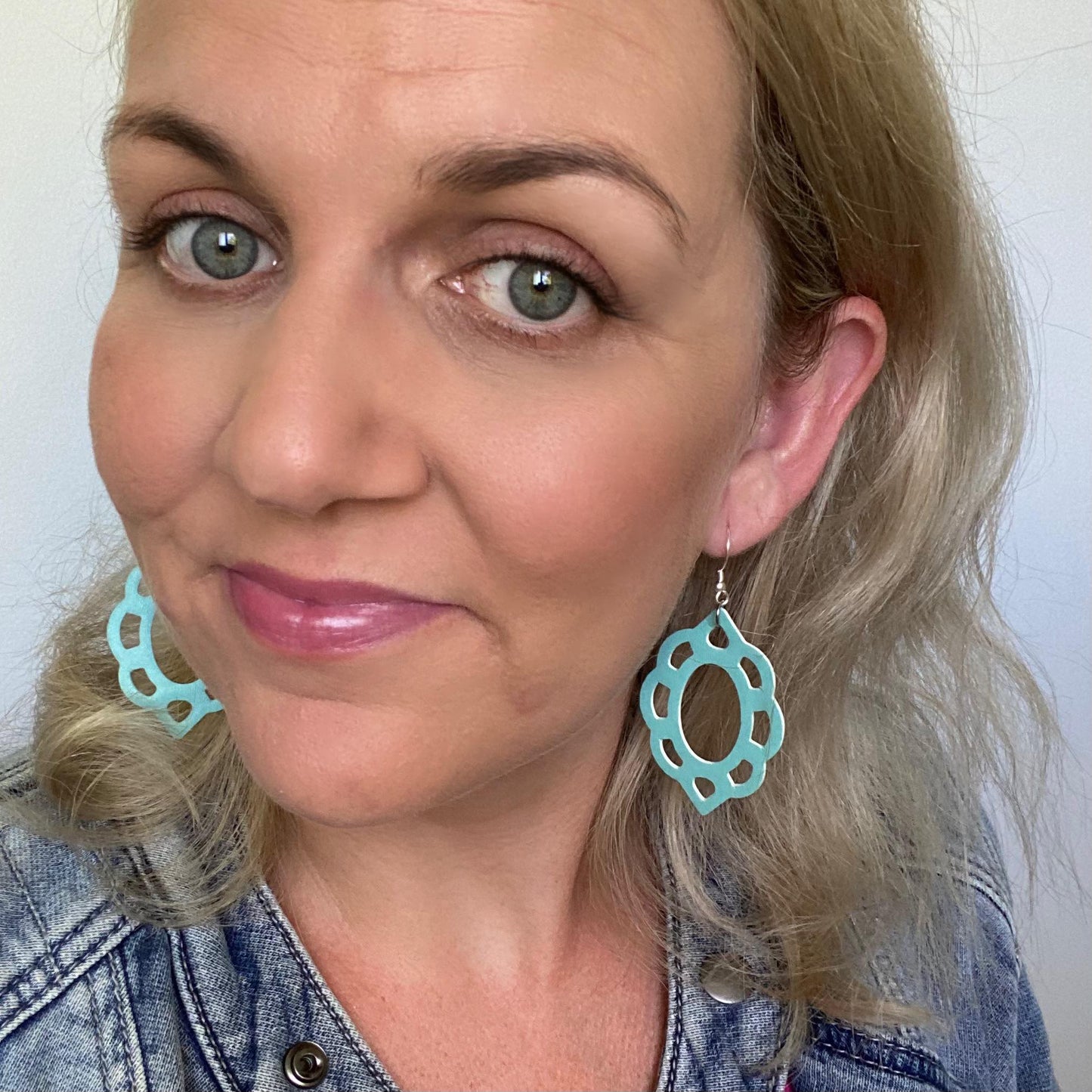 Turquoise Arendelle // Leather Earrings