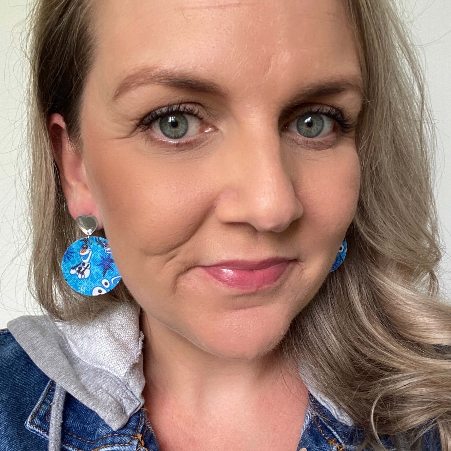 olaf frozen earrings leather and acrylic studs