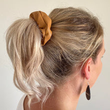 Load image into Gallery viewer, Tan faux leather hair scrunchie pony tail
